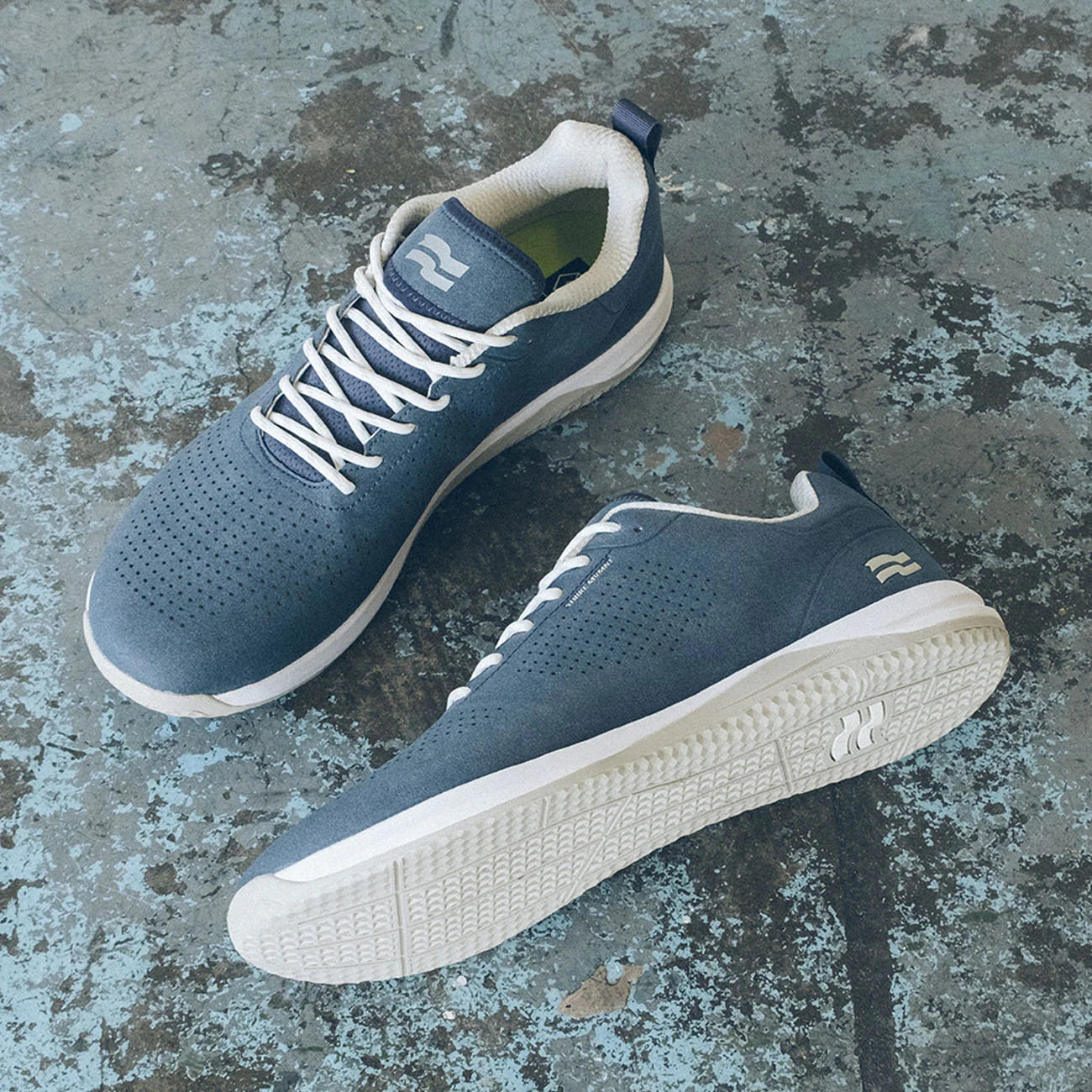 STRIKE MVMNT SUEZE TRAINER