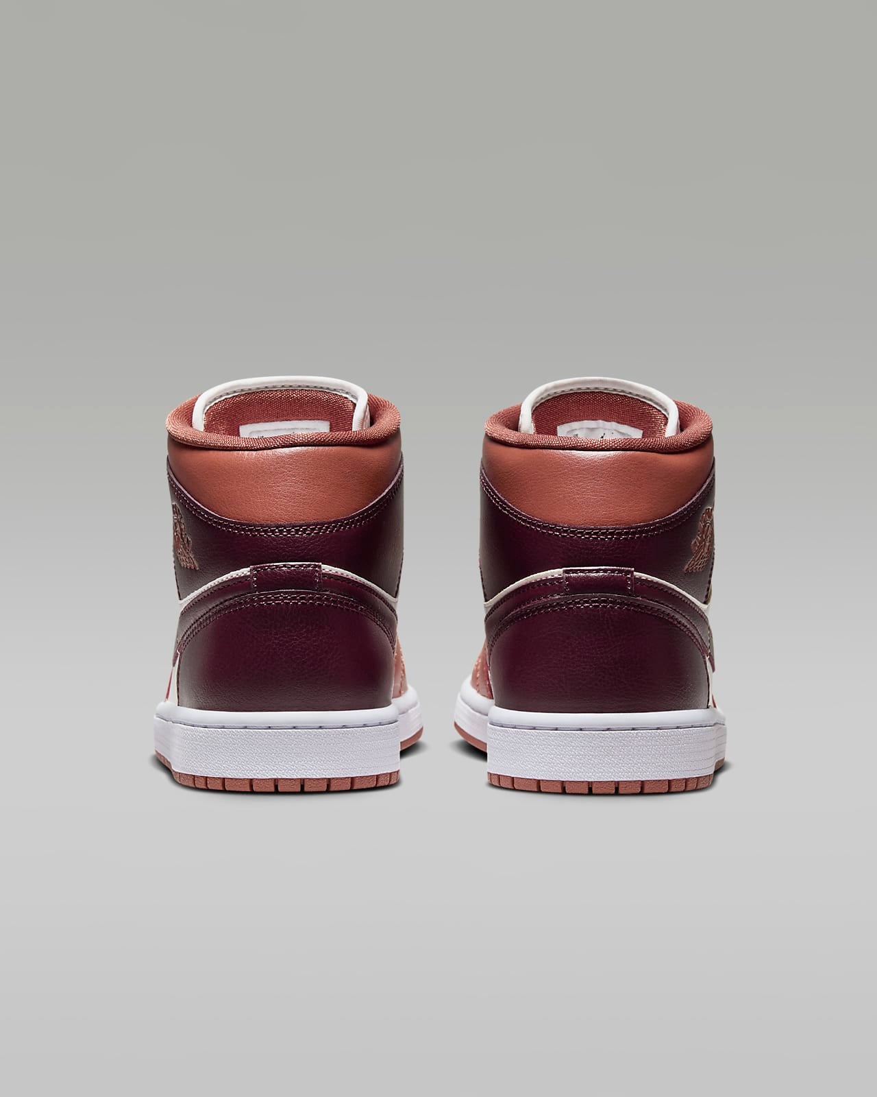 Air Jordan 1 Mid Unisex