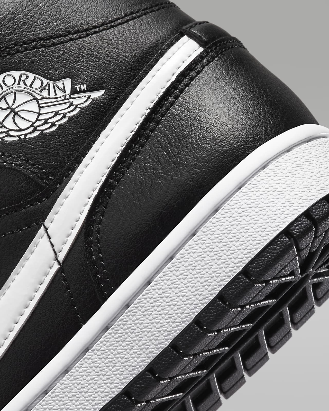 Air Jordan 1 Mid Unisex
