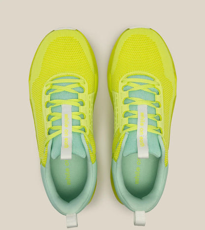 WHILE ON EARTH MOVE TRAINER