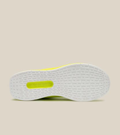 WHILE ON EARTH MOVE TRAINER