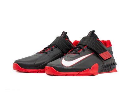 Nike Savaleos