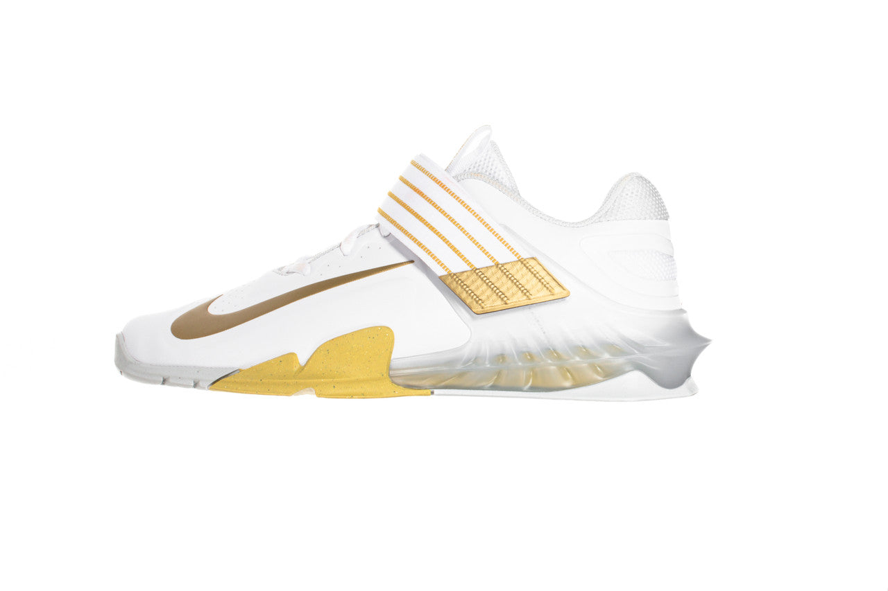 Nike savaleos